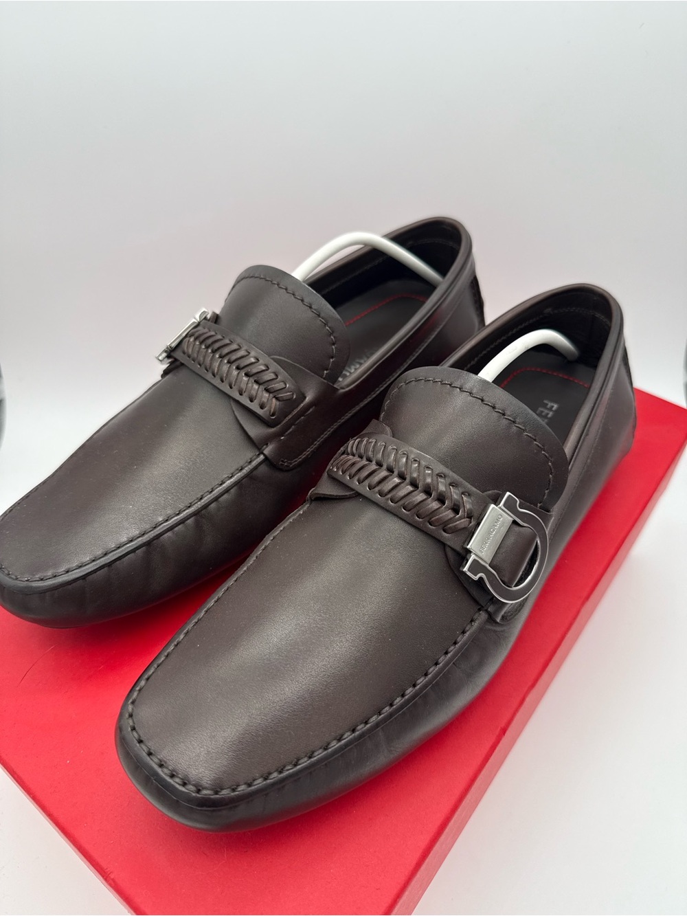 Salvatore Ferragamo Men’s Brown Leather Driver Loafers With Gancini Size 8 US